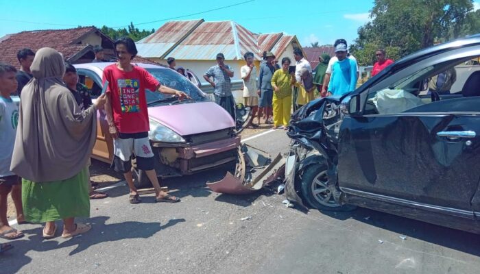 2 Mobil Tabrakan di Kolaka, 6 Orang Luka-Luka