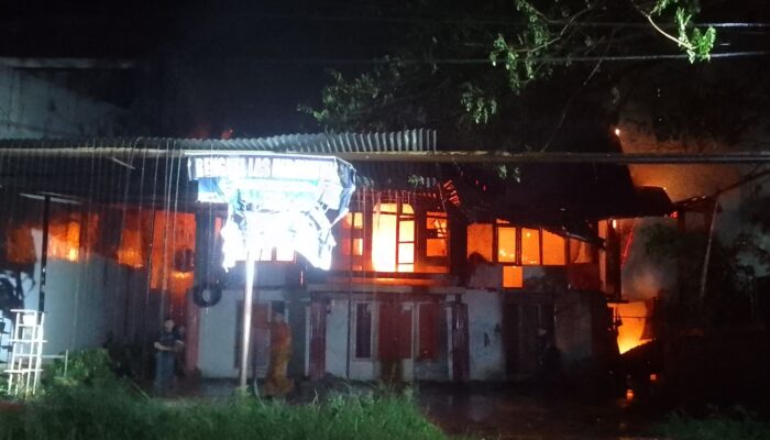 Rumah Kosong Terbakar di Kolaka Utara