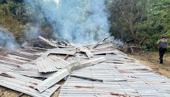Rumah Ludes Terbakar di Kolut