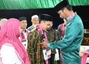Pj Bupati Kolut Resmi Lepas Pemberangkatan 21 Orang Warganya Yang Digratiskan Umroh