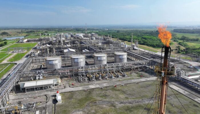 Presiden Prabowo Resmikan Proyek Energi Terbarukan di 15 Provinsi dan Genjot Produksi Minyak Blok Cepu