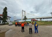 Aksi Diduga Bunuh Diri Kembali Terjadi di Jembatan Teluk Kendari. Tim SAR Mencari