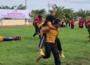 Dari Gendong Istri hingga Tarik Tambang Warnai Perayaan Hari Bhayangkara di Mapolres Kolut