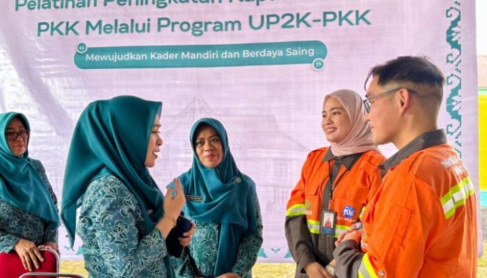 PT KNI Dorong Kemandirian Ekonomi Kaum Perempuan di Desa, Gandeng TP PKK Kolaka Gelar Training Program UP2K
