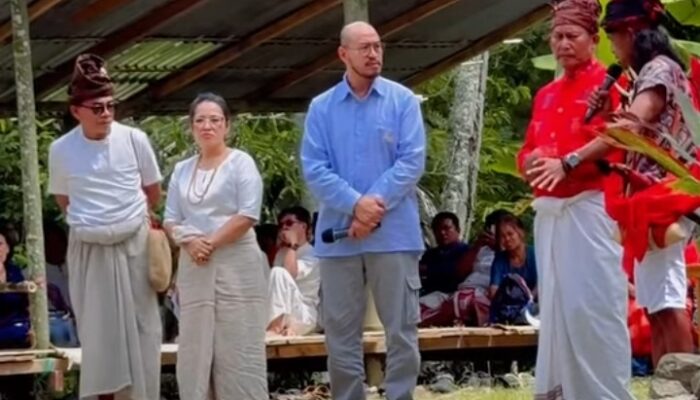 Korbankan Babi dan 5 Ekor Ayam, Komika Pandji Pragiwaksono Dijatuhi Sanksi Adat Toraja