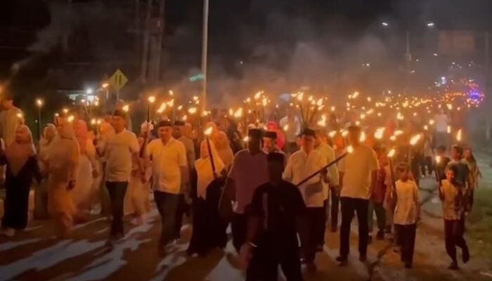 Sambut Bulan Suci Ramadan, Pawai Obor Terangi Konawe Kepulauan