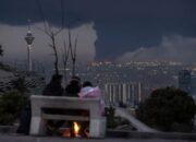 PBB Peringatkan Bahaya “Hujan Beracun” Akibat Kebakaran Depot Minyak