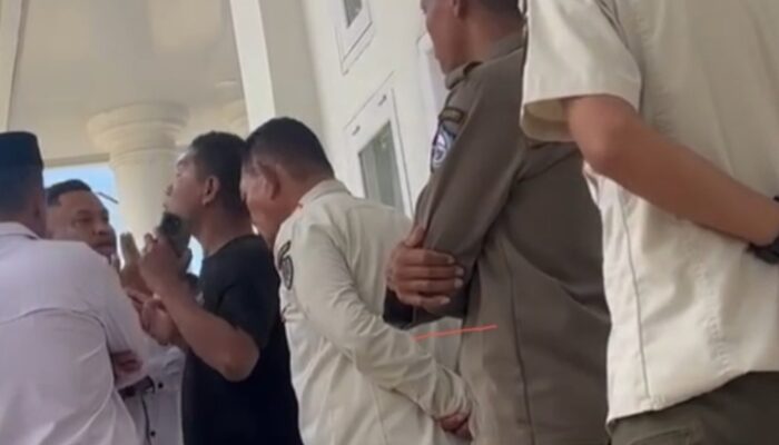 Diduga Ribut Soal Randis, Wakil Bupati Buton Selatan dan Rombongan Diusir dari Rujab Bupati