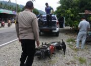 Tak Perhatikan Kendaraan Saat Belok, Dua Pengendara Bertabrakan di Kolut