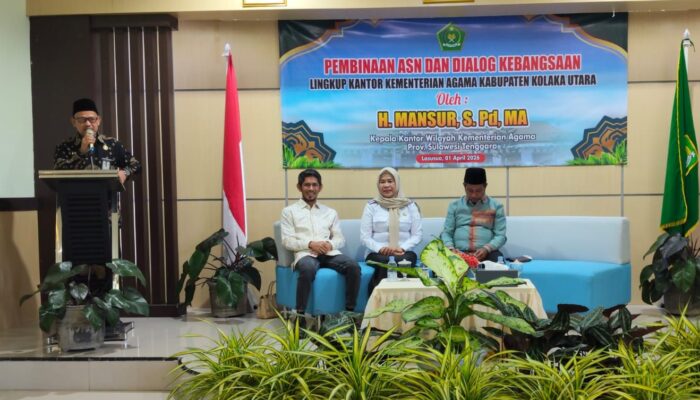 Kunker ke Kolaka Utara, Kakanwil Kemenag Sultra Bina ASN dan Sambangi Sejumlah Madrasah