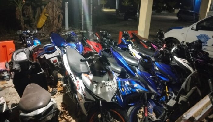 Geber Motor Saat Polisi Lakukan Pengamanan Iduladha di Kolaka Utara, Belasan Pengendara Langsung Ditindak