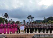 Polres Kolaka Utara Ziarah ke TMP dan Kenang Perjuangan Pahlawan