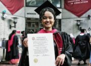 Raih Gelar Magister di Harvard Graduate School of Education AS, Anies Baswedan Unggah Foto Putrinya Perlihatkan Ijazah