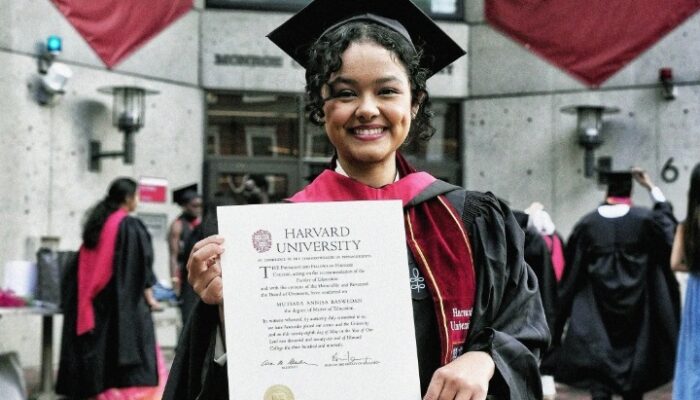 Raih Gelar Magister di Harvard Graduate School of Education AS, Anies Baswedan Unggah Foto Putrinya Perlihatkan Ijazah