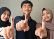 Pakar China Ungkap Risiko Foto Selfie Pose “Dua Jari”, AI Disebut Bisa Ekstrak Sidik Jari