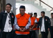 Dana Hibah Untuk Masyarakat Dipotong Fee 25 Persen, KPK Tahan 3 Tersangka