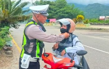 Apa Jadinya Jika Helm Terlepas Saat Benturan? Ini Kata Penelitian