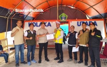 BWS Salurkan 1.300 Liter Dexlite ke Kolut, PT MMP Serahkan 20 Dus Air Mineral dan 10 Dus Mie Instan