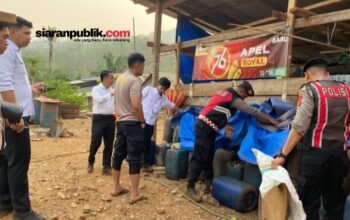Jatah Solar Subsidi Rakyat Diduga Mengalir ke Perusahaan Tambang di Batu Putih, Polres Kolut Sita 4 Ton di Rumah Warga